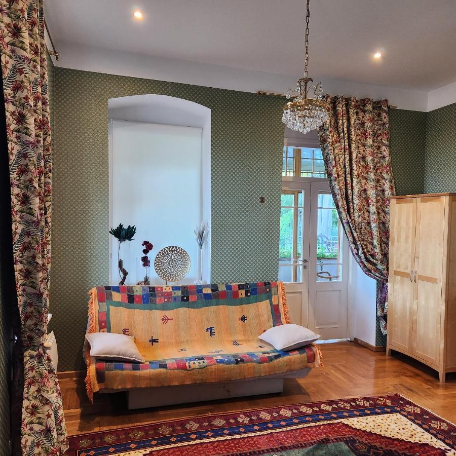 Villa Kursa Signagi Buitenkant foto